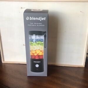 Blendjet Portable Blender- black